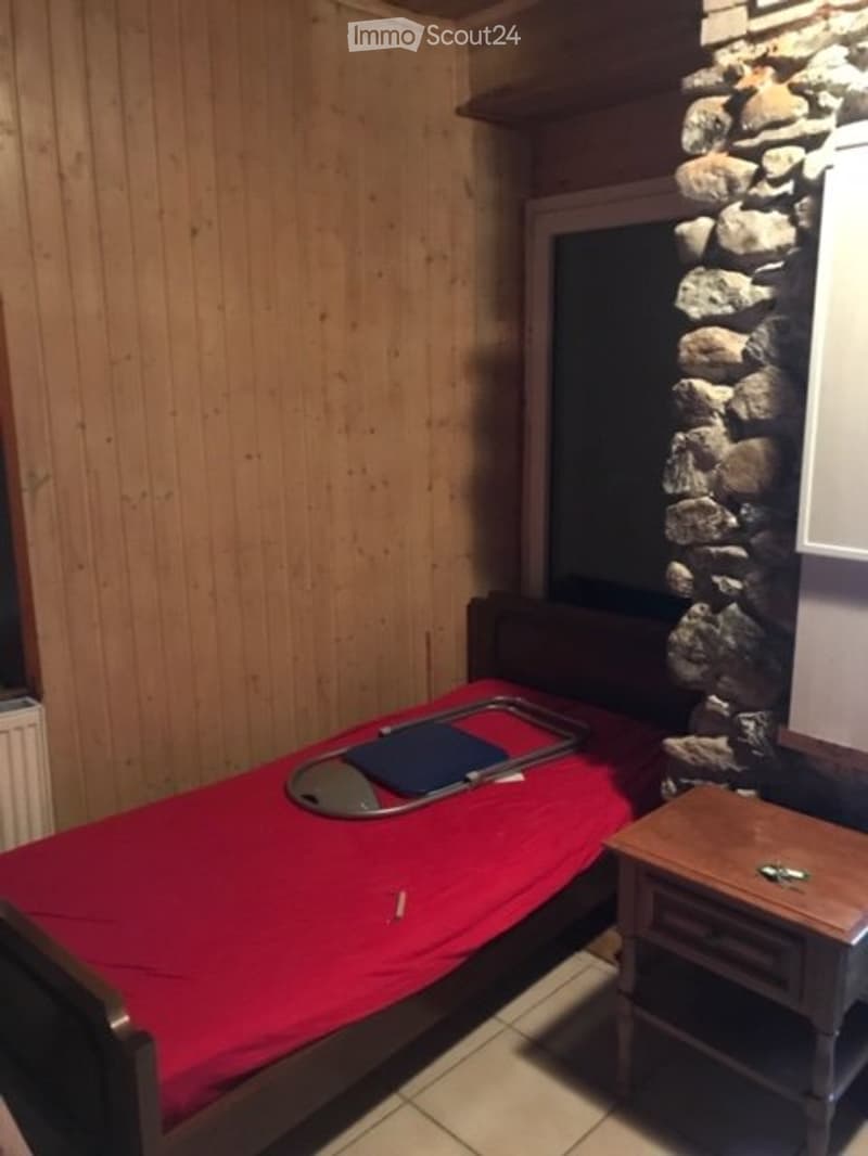 Studio - quartier calme et verdoyant (2)