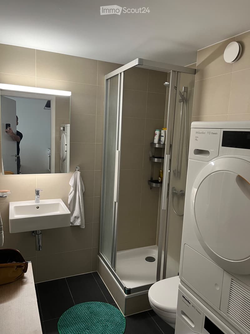 Schönes 2-Zimmer-Apartment mit 45 m² und Südbalkon (1)