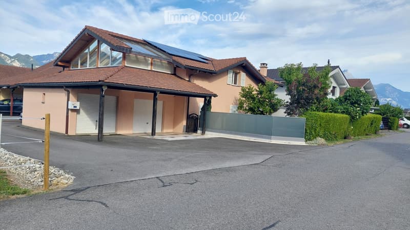 Casa familiare di 200m2 con giardino a Vionnaz (1)