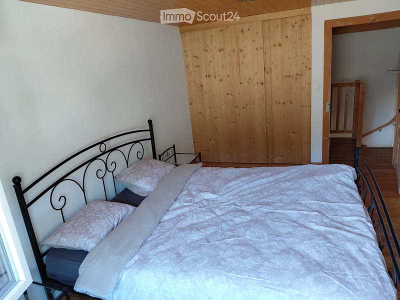 Grande chambre meublée à louer à Finhaut (3)