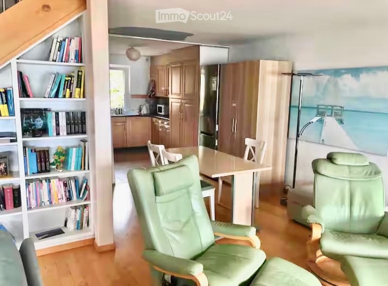Cozy room in a quiet shared apartment with lake view, between Vevey and Lausanne (5)