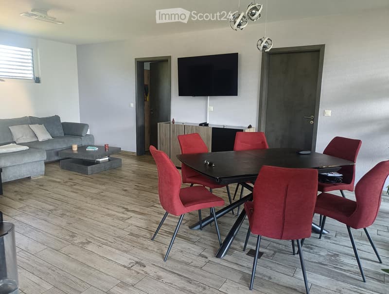 Zu verkaufen: Neuere Wohnung in einem Haus mit 2 Wohnungen in Aproz (1)