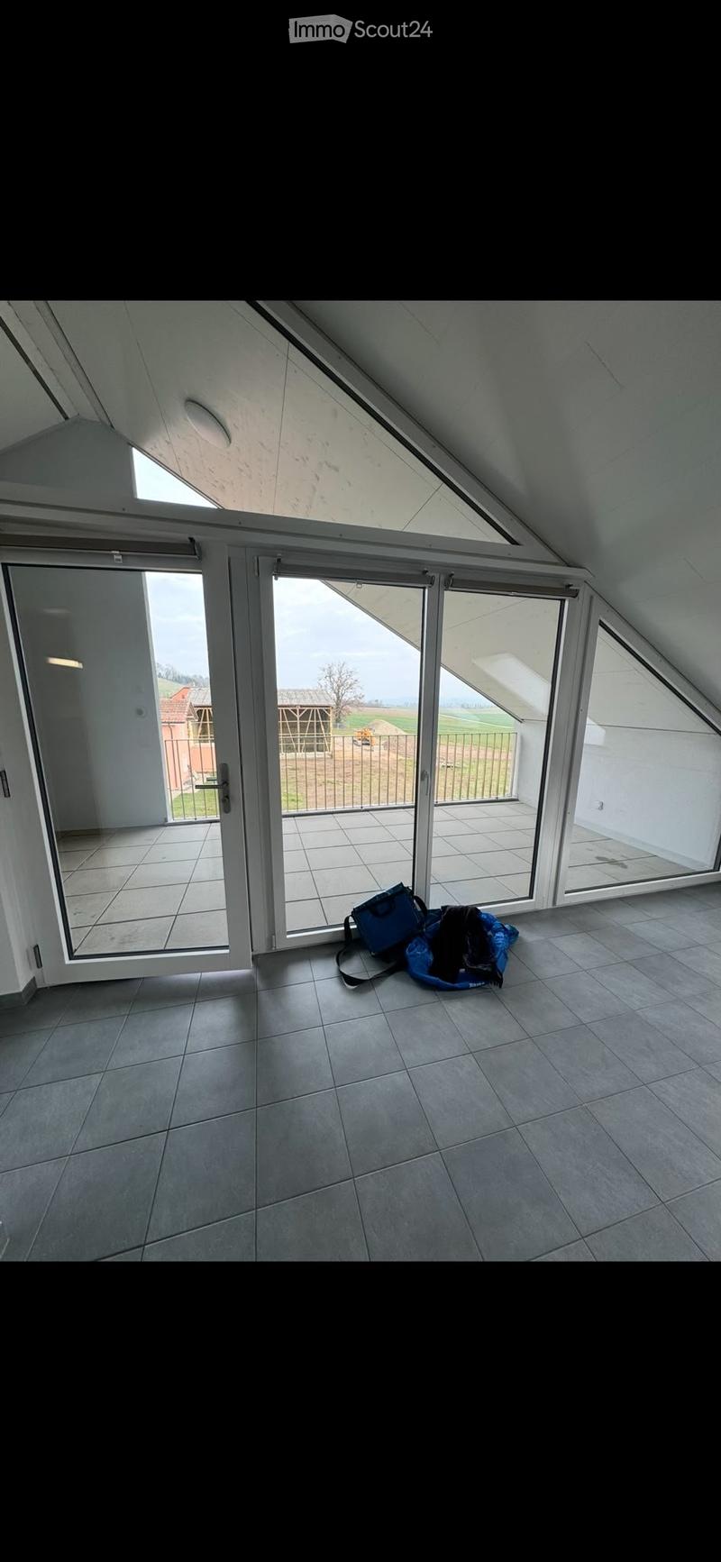 Dachwohnung mit 2.5 Zimmern in Allens (Cossonay) (2)