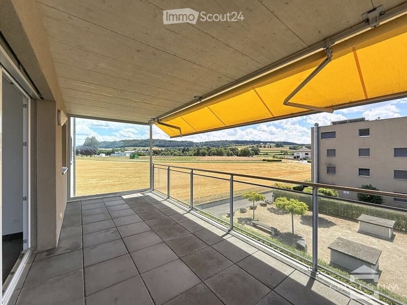 Geräumige 5,5-Zimmer-Wohnung mit großem Balkon und Aussicht (5)