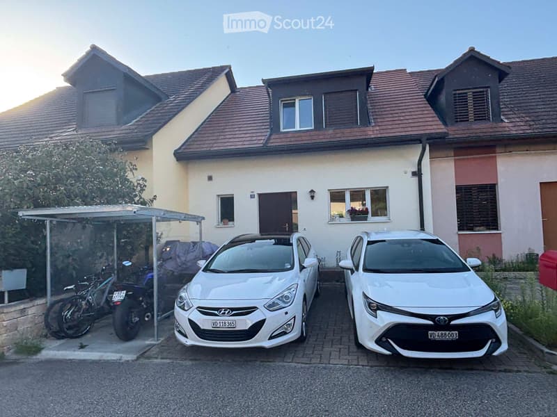 Maison jumelle rénovée à louer à Gland 4,5 pces + 1,5 pces (5)