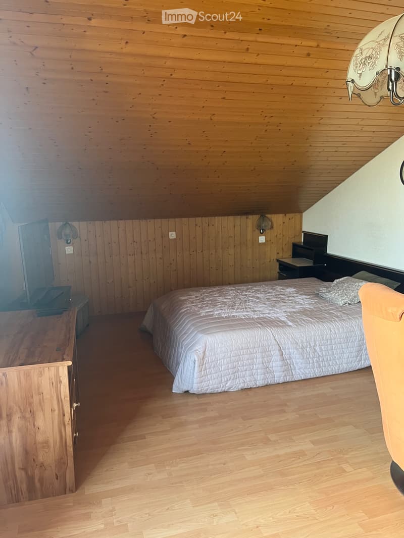 Privatzimmer für eine Frau nur (2)
