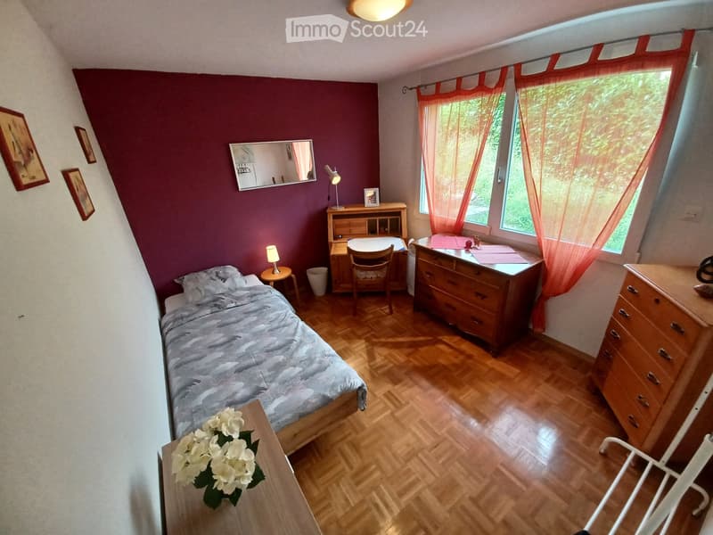 Zimmer möbliert zur Miete in einer Villa (1)