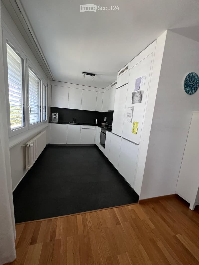 Yverdon-les-Bains: 4,5 Zimmer Wohnung zur Miete (4)