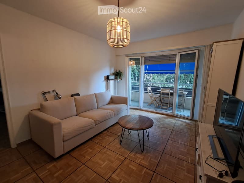 Besondere Besichtigung - 2,5-Zimmer-Wohnung mit Balkon (1)