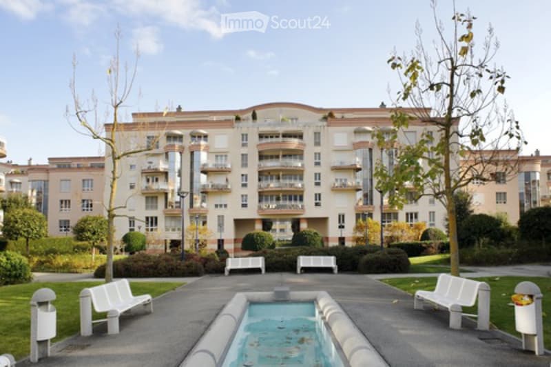 *TAKEOVER OF LEASE* 2 rooms bright with balcony in Nyon (1)