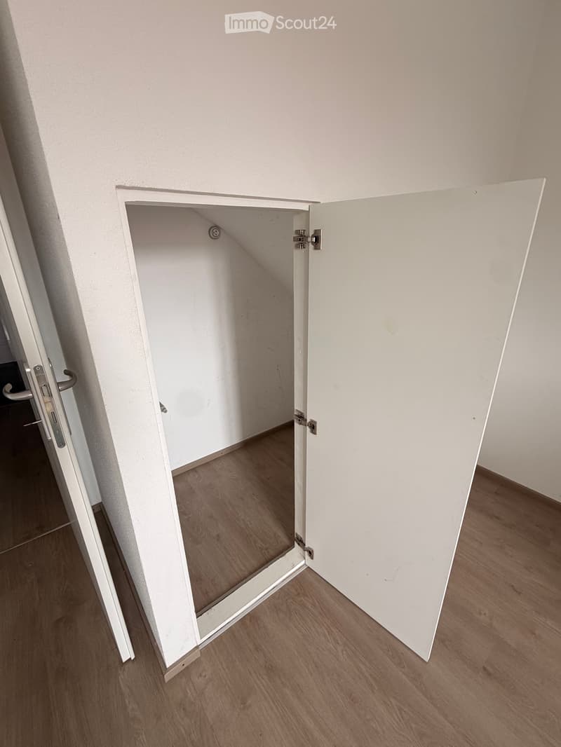 Zimmer 22m2 + Waschmaschine und Wifi (1)