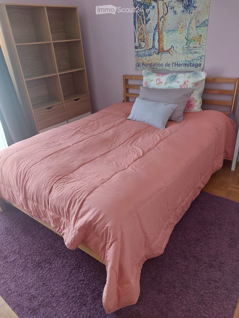 Chambre meublée à louer chez l'habitante avec balcon (1)