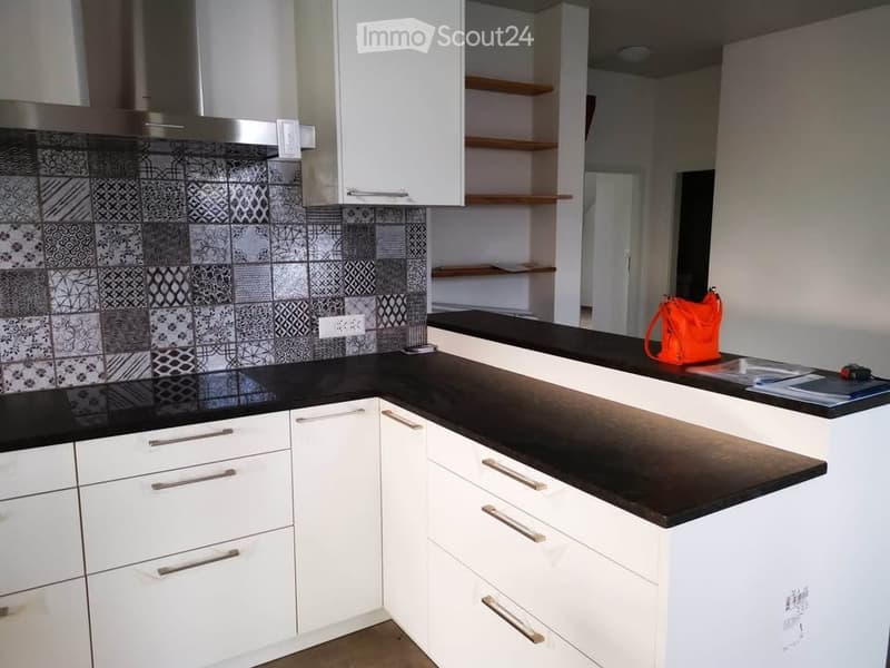 Apartment 4.5 rooms with 133 m² garden and garage (4)