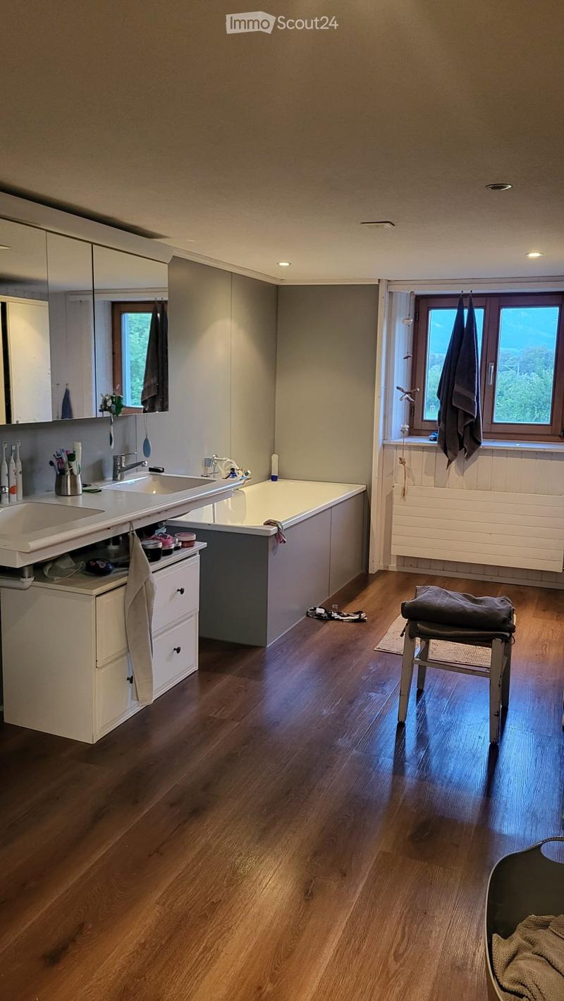 grosses Haus auf einem Bauernhof zu vermieten (4)