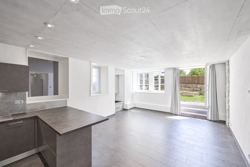 Charming 4.5-room apartment with private garden (1)