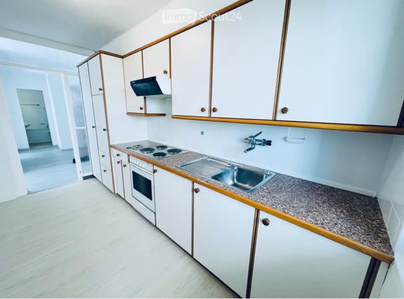 Un bel appartement à Marin Revenu 17'640.- Annuel (5)