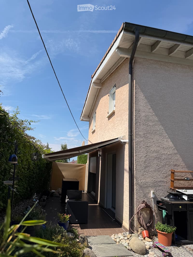 Vendita casa a 5 minuti dal confine di Hermance (1)