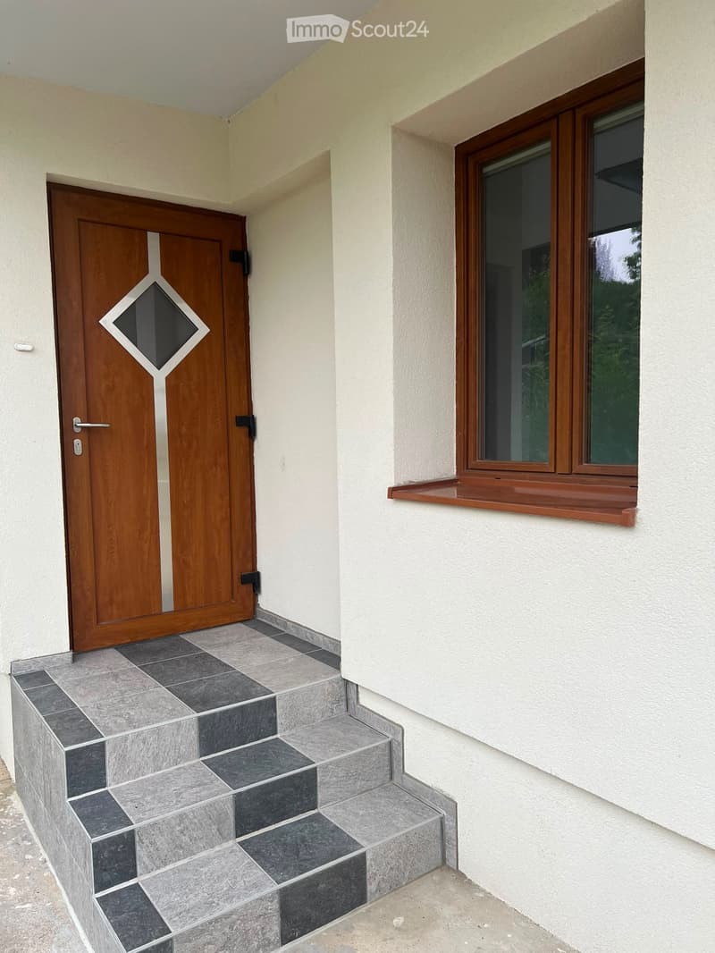 Apartment in a House (4)