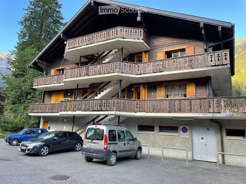 À LOUER DE MI-NOVEMBRE À MI-DECEMBRE À CHAMPERY (2)