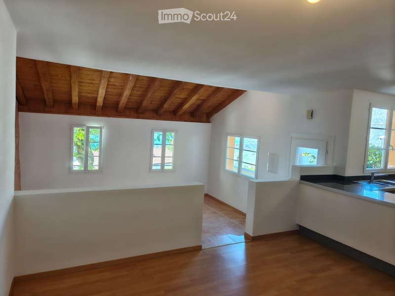 Apartment in Chamby / Montreux, 3½ rooms + private garden (2)