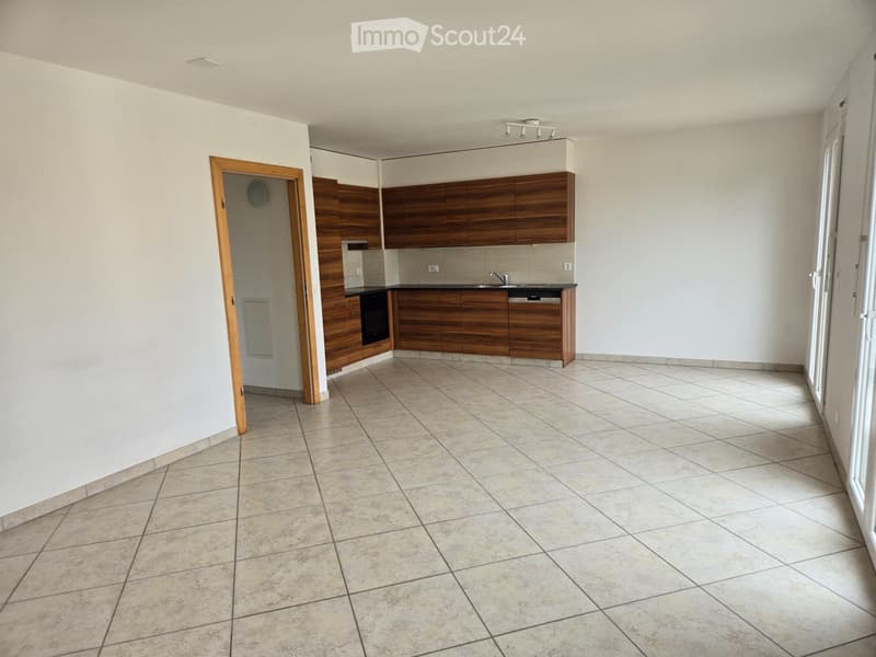 3.5 room duplex apartment with balcony in Gimel (1)