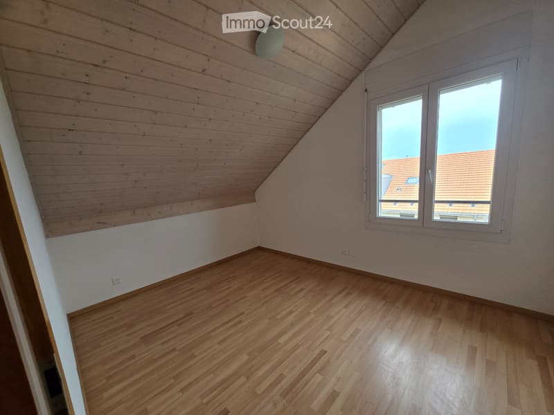 3.5 room duplex apartment with balcony in Gimel (5)