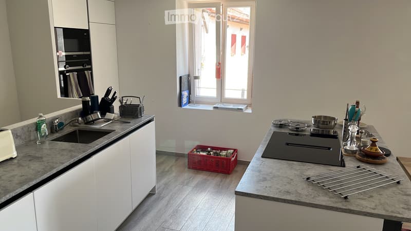 Appartement neuf dans maison de village à Burtigny (2)