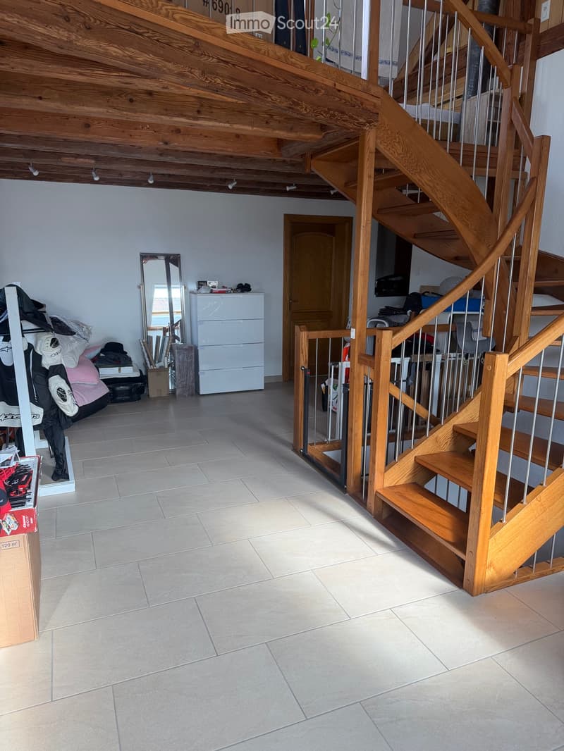À Louer : Superbe 3.5 pièces en duplex et avec garage. (3)