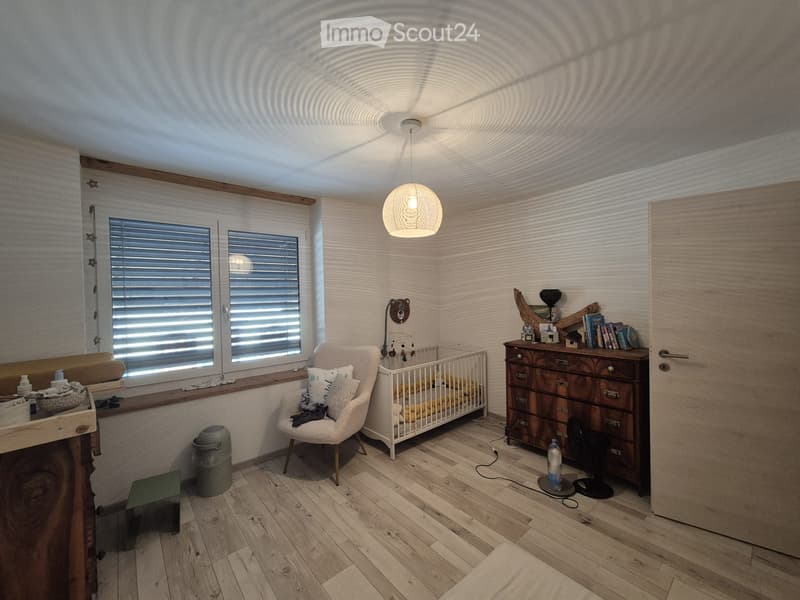 For rent 4.5-room apartment with large balcony (1)