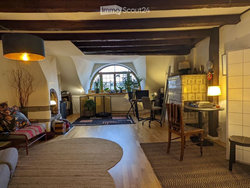 Belle chambre vieille ville Genève (2)
