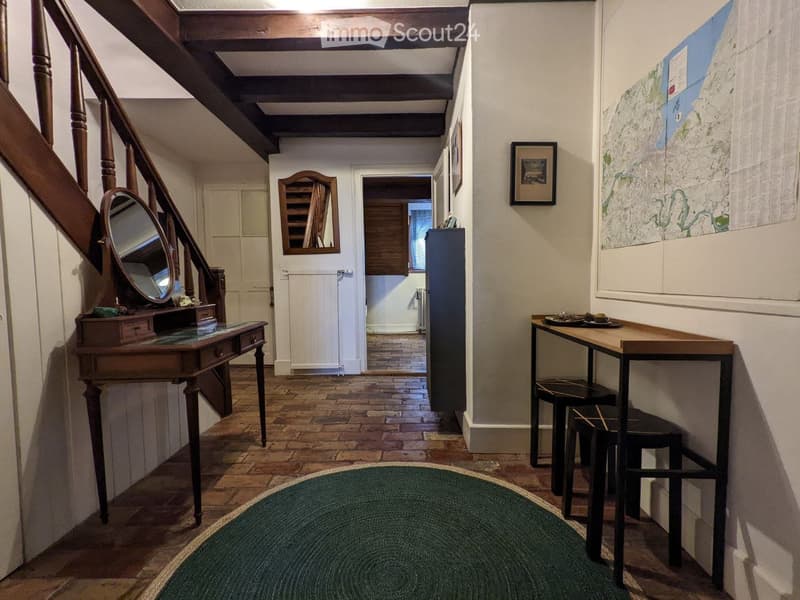 Belle chambre vieille ville Genève (5)