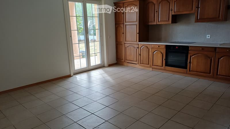 Beautiful 3-room apartment - ground floor - in private villa (5)