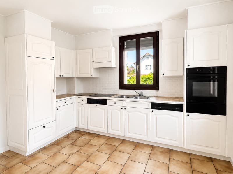 Semi-detached house with private garden in (Conthey) (1)