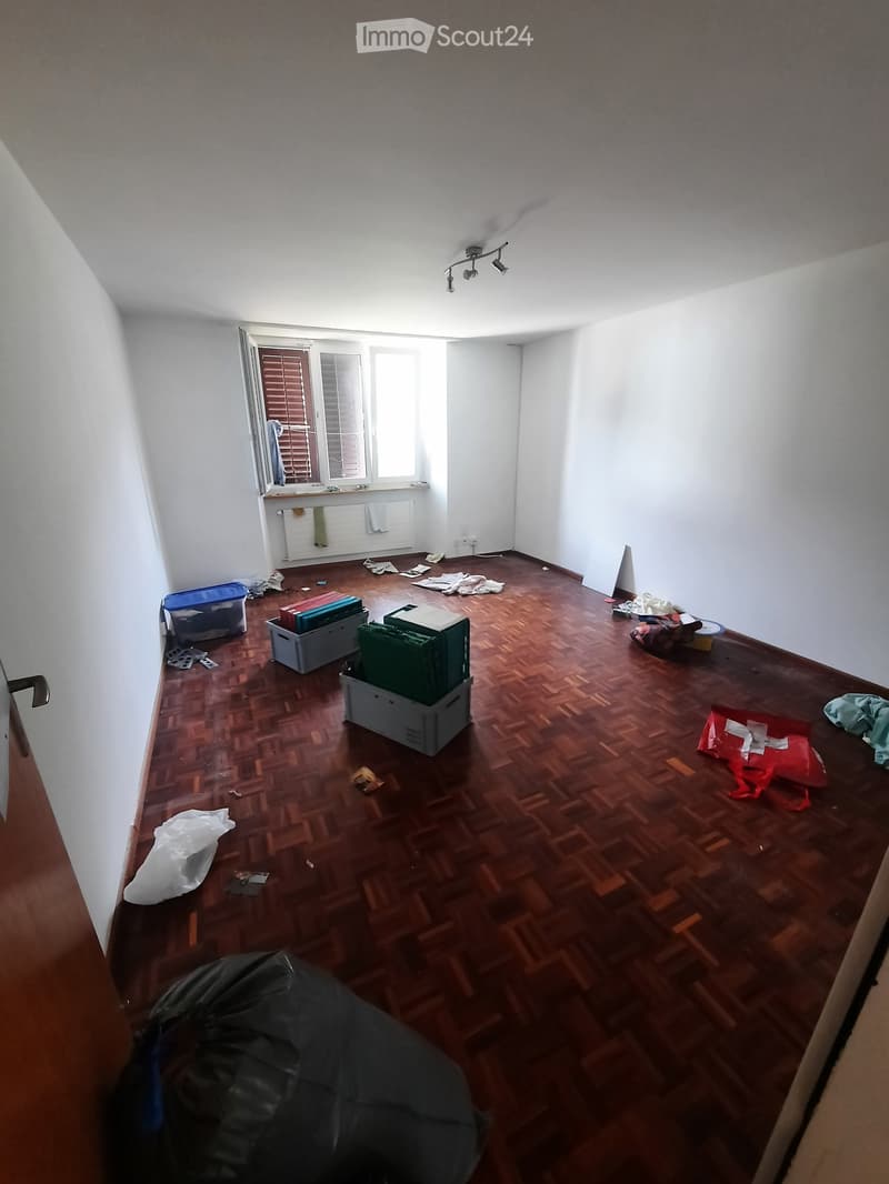 Sonvilier - Appartement / Wohnung (2)