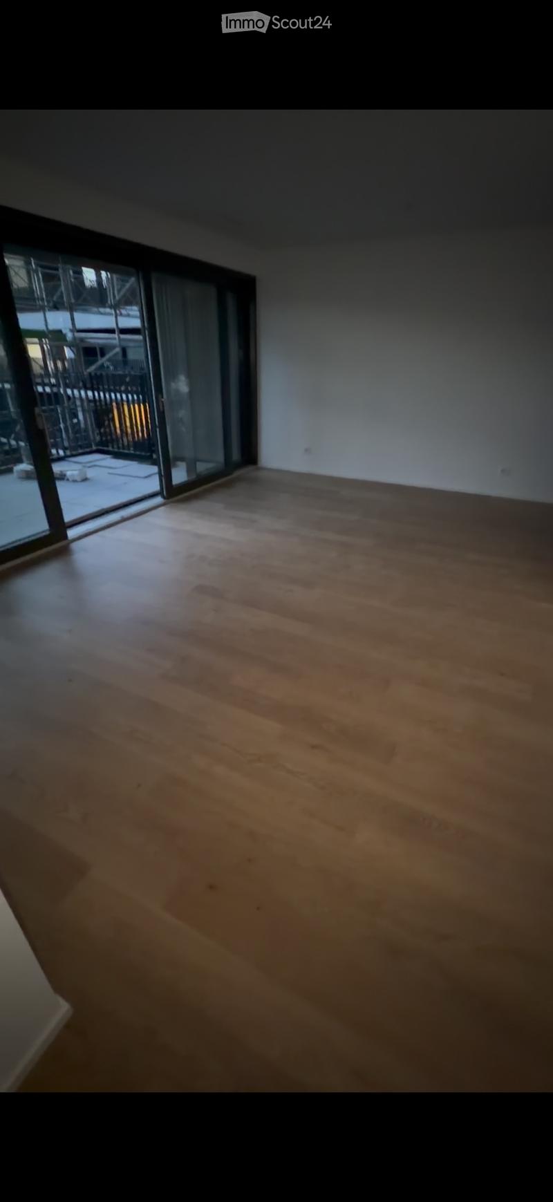 Neue 2.5-Zimmer-Wohnung (1)