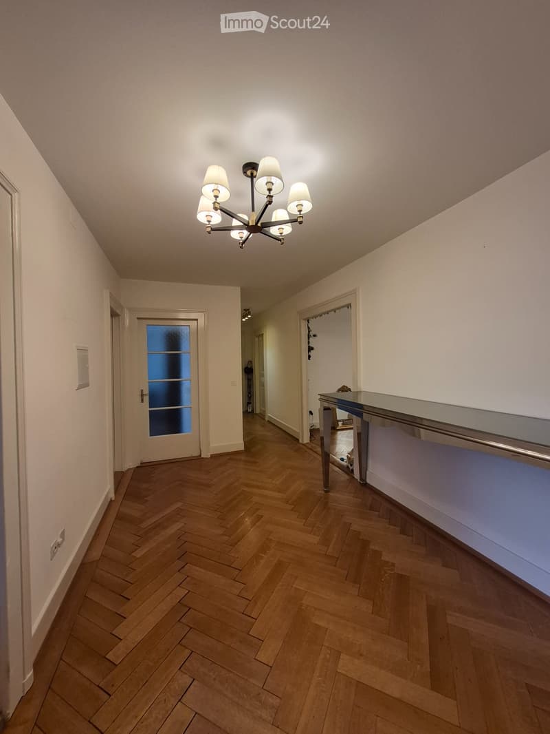 Furnished room, 5 minutes from train station (2)