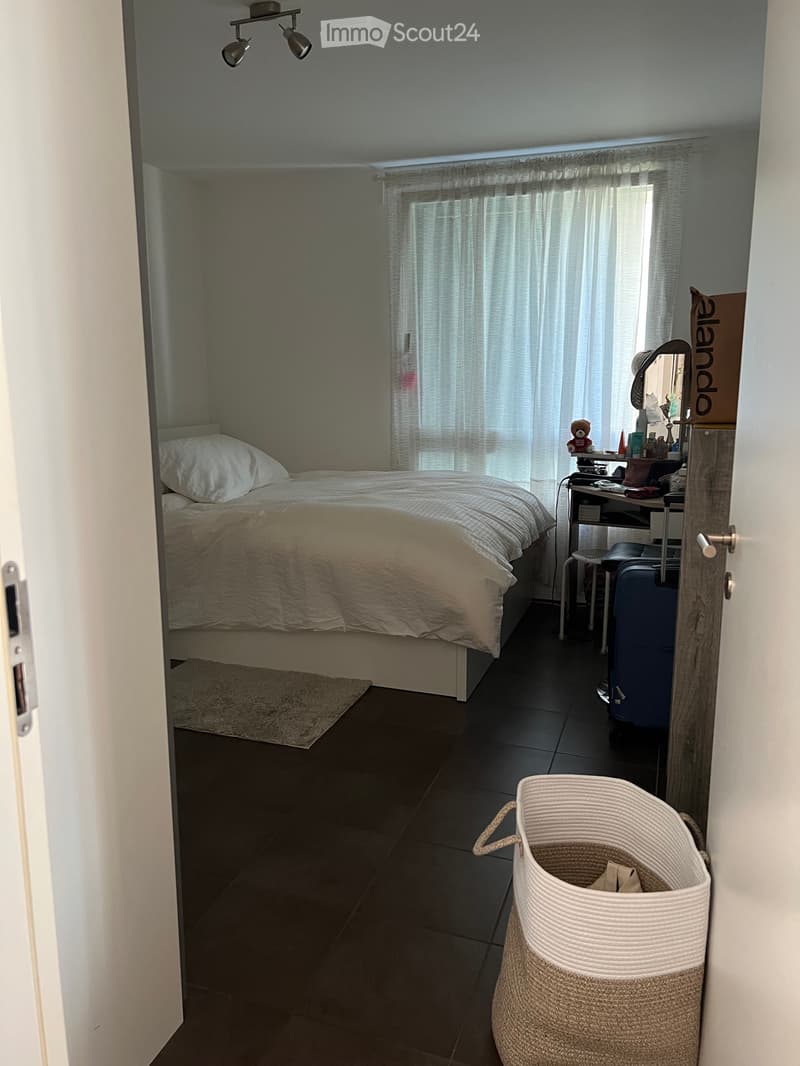 Furnished room for rent (3)