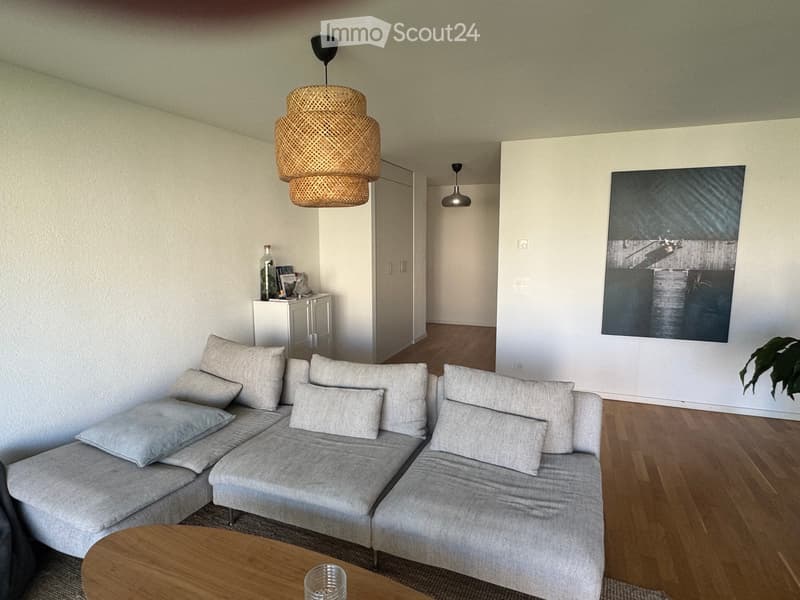 Bell'appartamento con balcone disponibile dal 15 agosto (2)