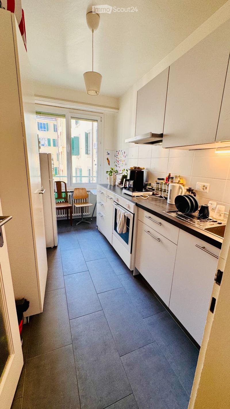 Appartement lumineux de 4 pièces au cur d'Eaux-Vives (1)
