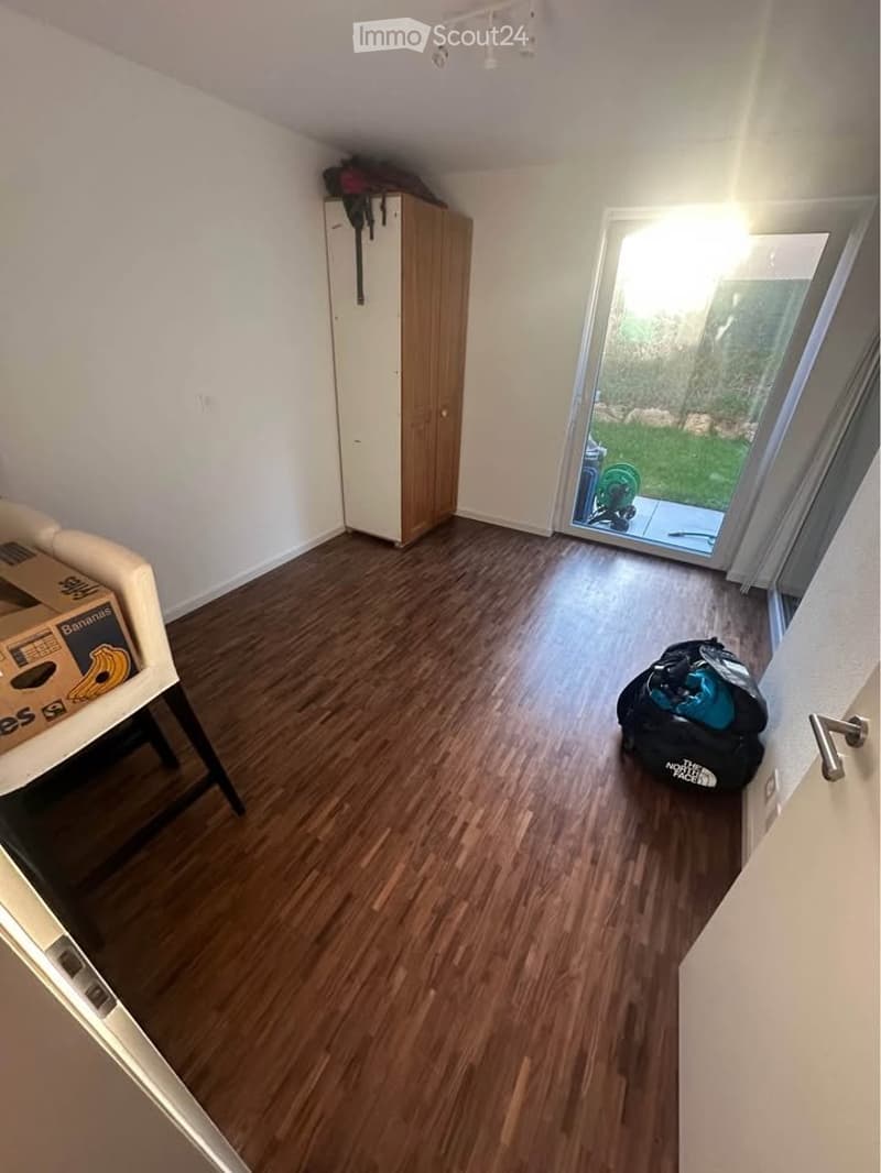 Magnifique 2.5 récent, rez-de-jardin avec grande terrasse (4)