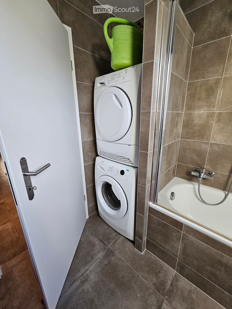 3.5 room apartment with large garage (5)