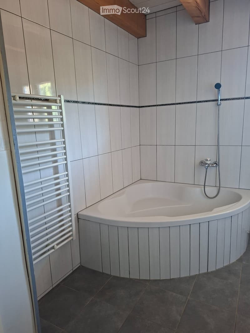 Wohnung in Villa, im Zentrum von Oron-la-Ville (4)