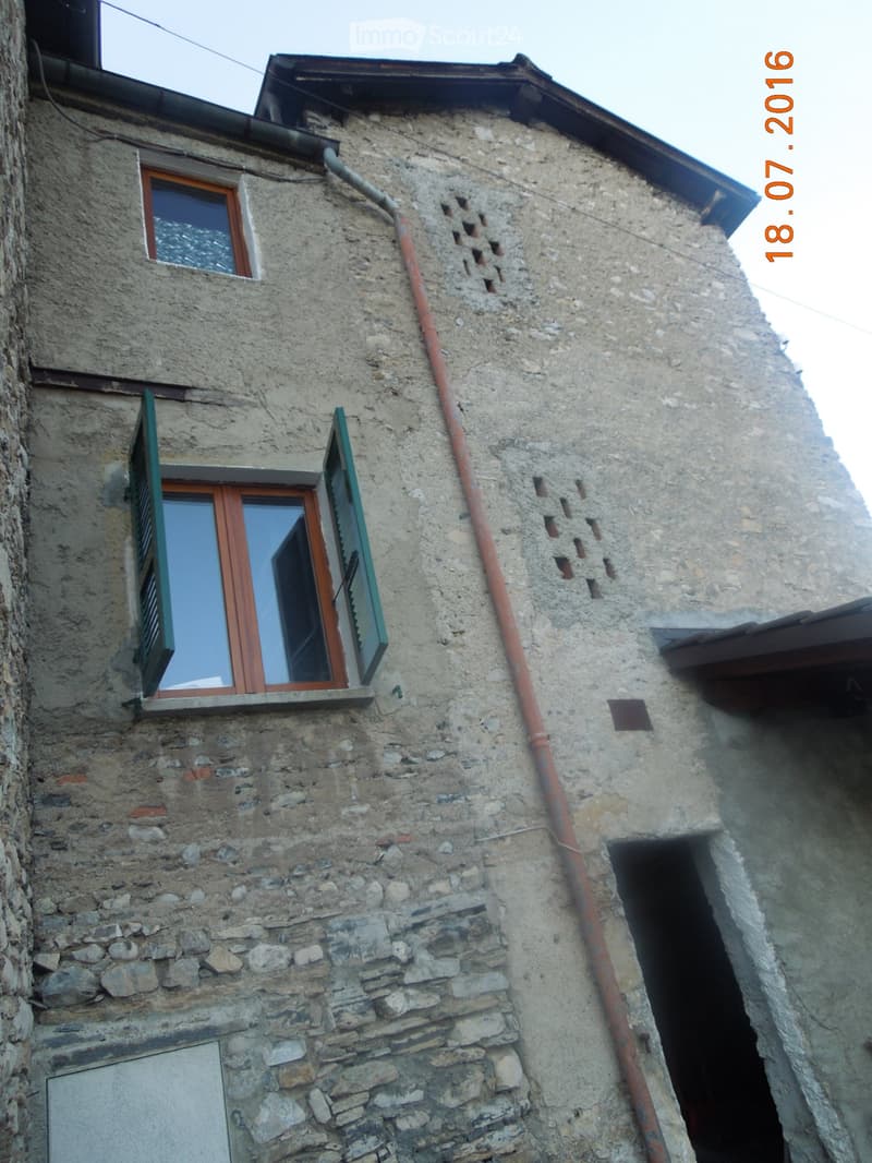 Sale of family house (5)
