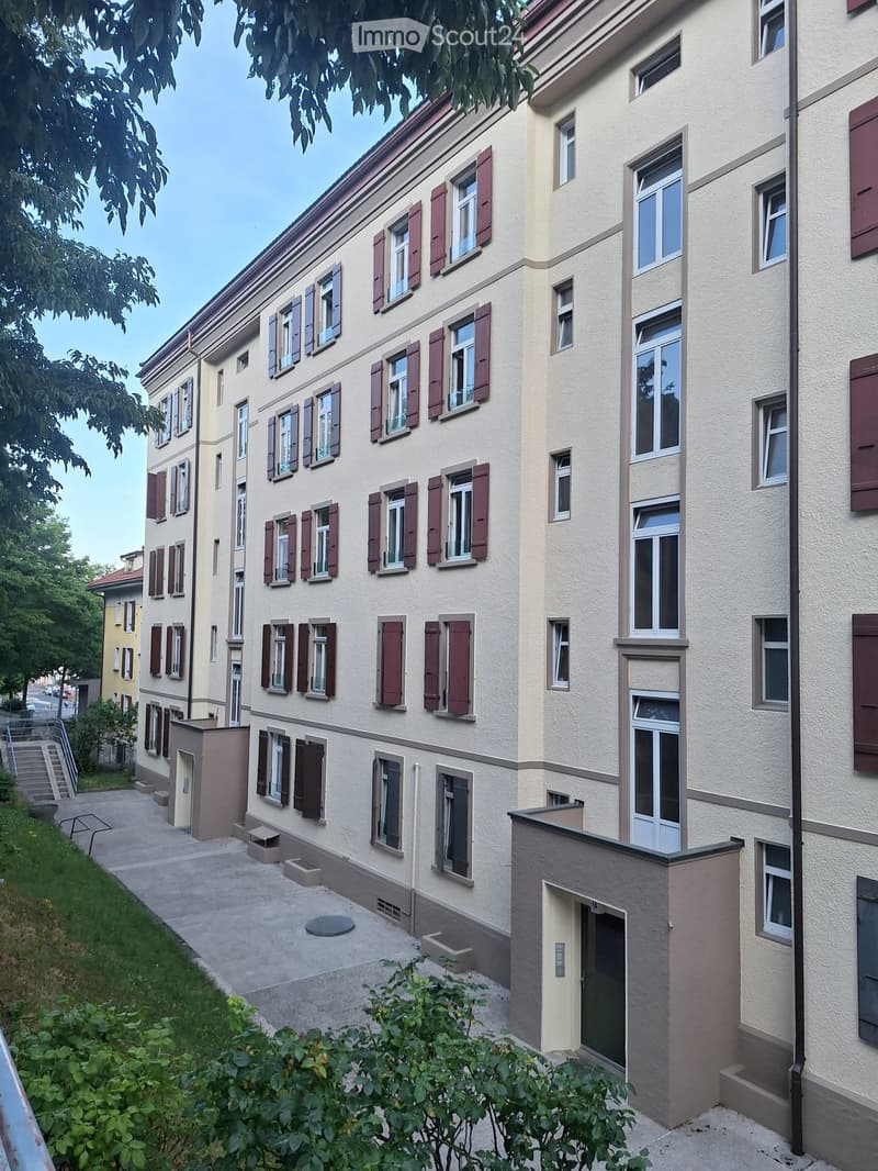 Wohnung mit 3½ Zimmern in Neuchâtel (1)