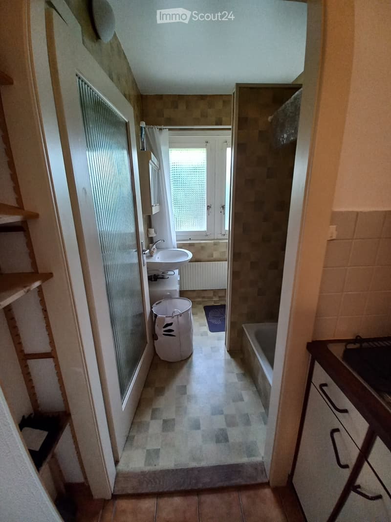 Furnished studio in villa, Martigny-Ville (3)