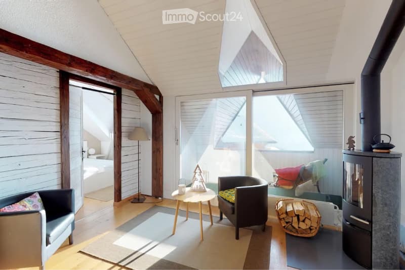Charmantes Duplex-Wohnung mit 4 Zimmern, Balkon und Parkplatz (1)