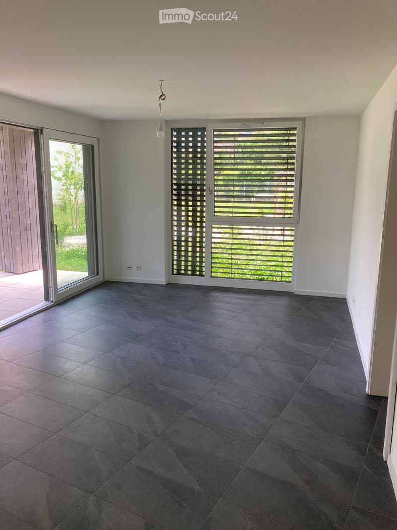 Takeover of lease: 3.5-room Minergie apartment with garden in Martigny (1)
