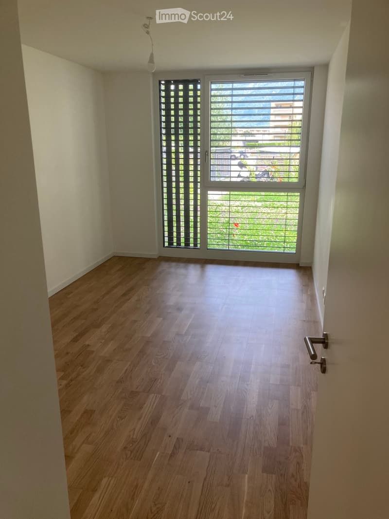 Takeover of lease: 3.5-room Minergie apartment with garden in Martigny (5)