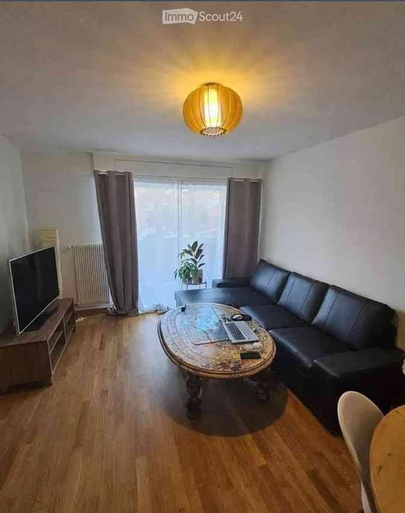 4.5 out of 92 m2 renovated, 7 minutes on foot from Aigle train station (1)
