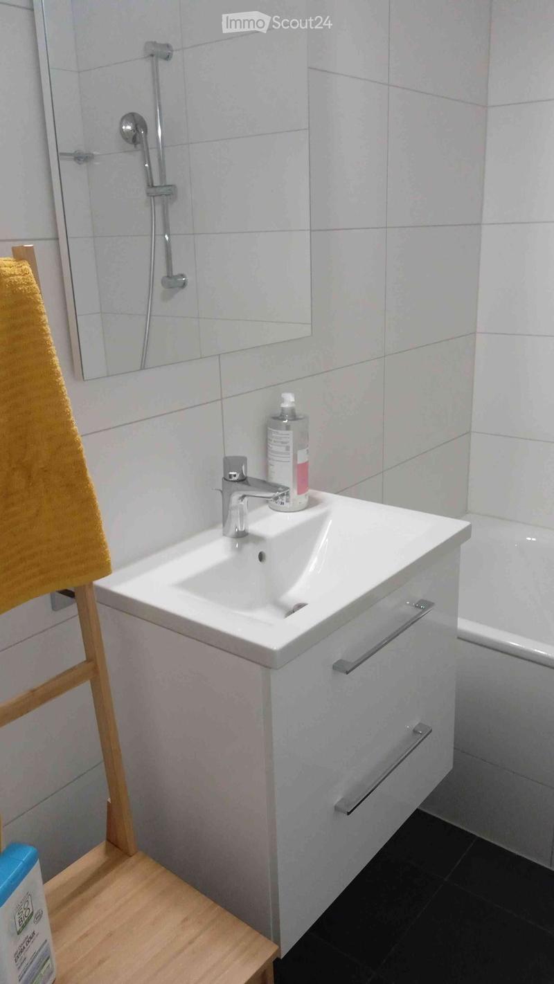 4.5 out of 92 m2 renovated, 7 minutes on foot from Aigle train station (5)